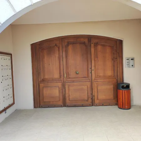 Apartman Avec Piscine En Centre Uzès